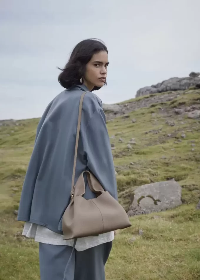 Numéro Neuf Edition Strukturiertes Taupe