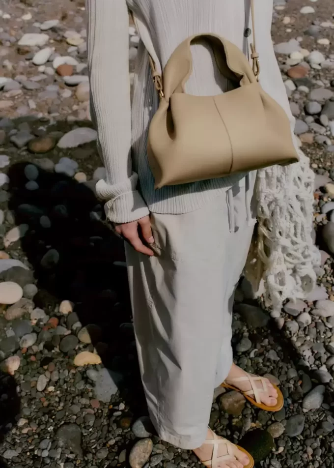 Numéro Neuf Mini Edition Strukturierter Sand