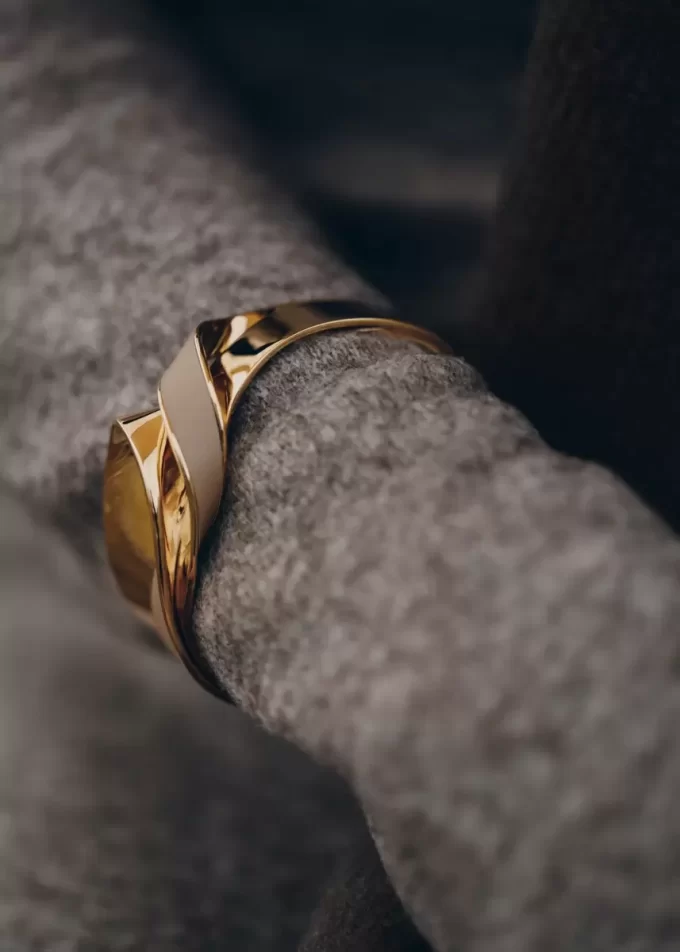 Éole Cuff Edition Taupefarbenes Leder